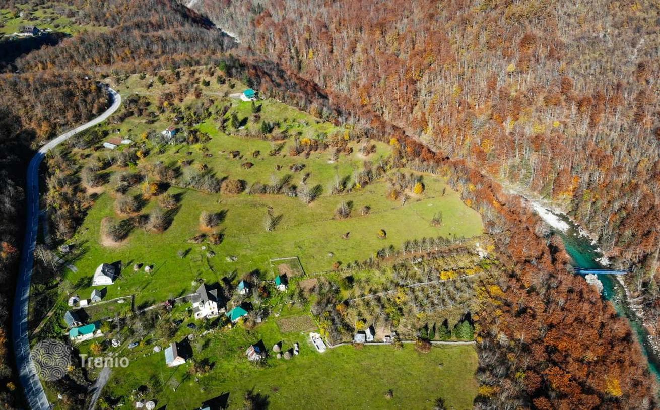 4,274 m² Land Plot with Mountain Views in Moykovac, Montenegro, photo 4