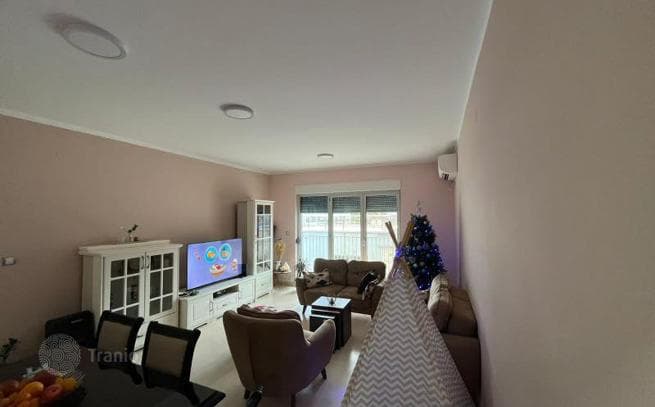 2-Bedroom Apartment 200 m from the Sea in Dobrota, Kotor