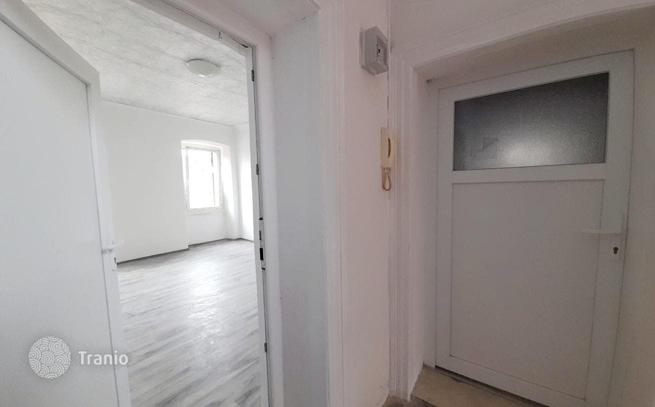 2-Bedroom Apartment in Pula, Croatia, photo 4