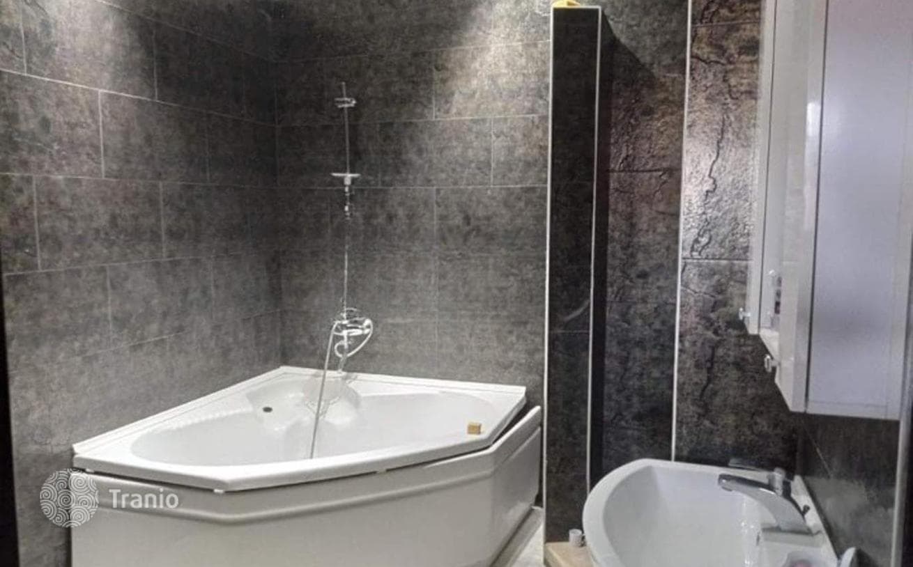 2-Bedroom Apartment in Saburtalo, Tbilisi, photo 2