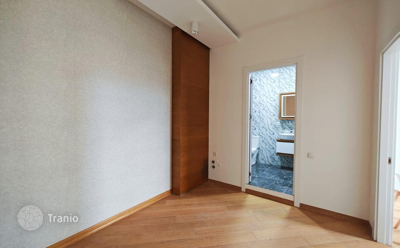 1-Bedroom Apartment in Saburtalo, Tbilisi, photo 2