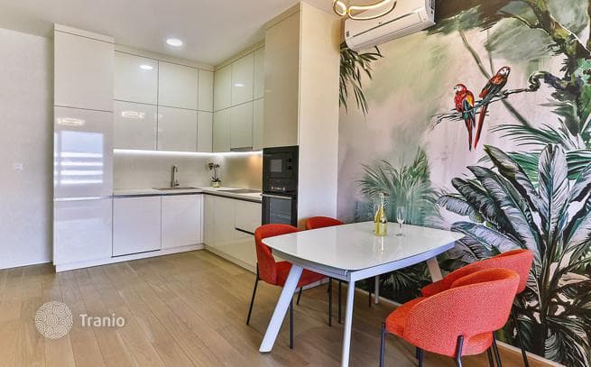 1-Bedroom Apartment with Sea View in Budva, photo 5