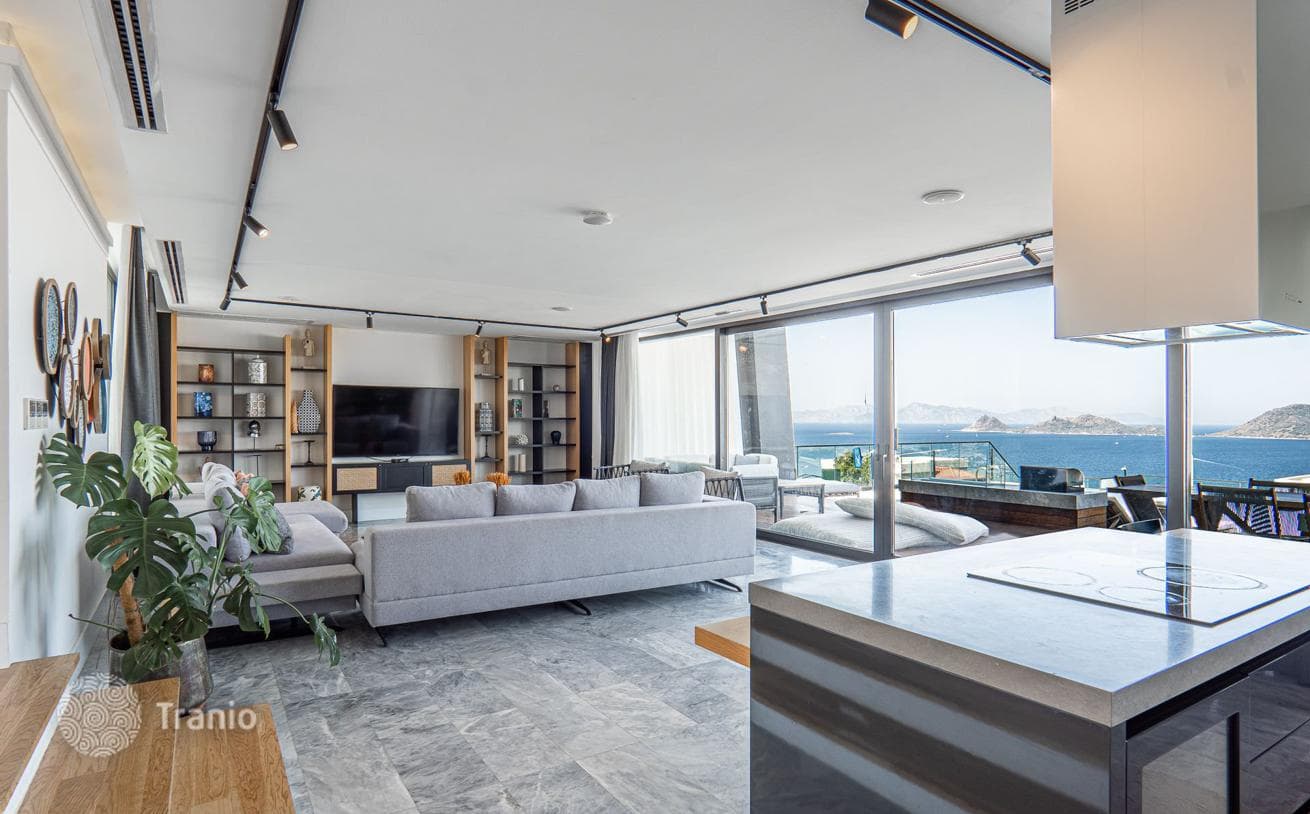 3-Bedroom Villa with Sea View in Turgutreis, Mugla, photo 4