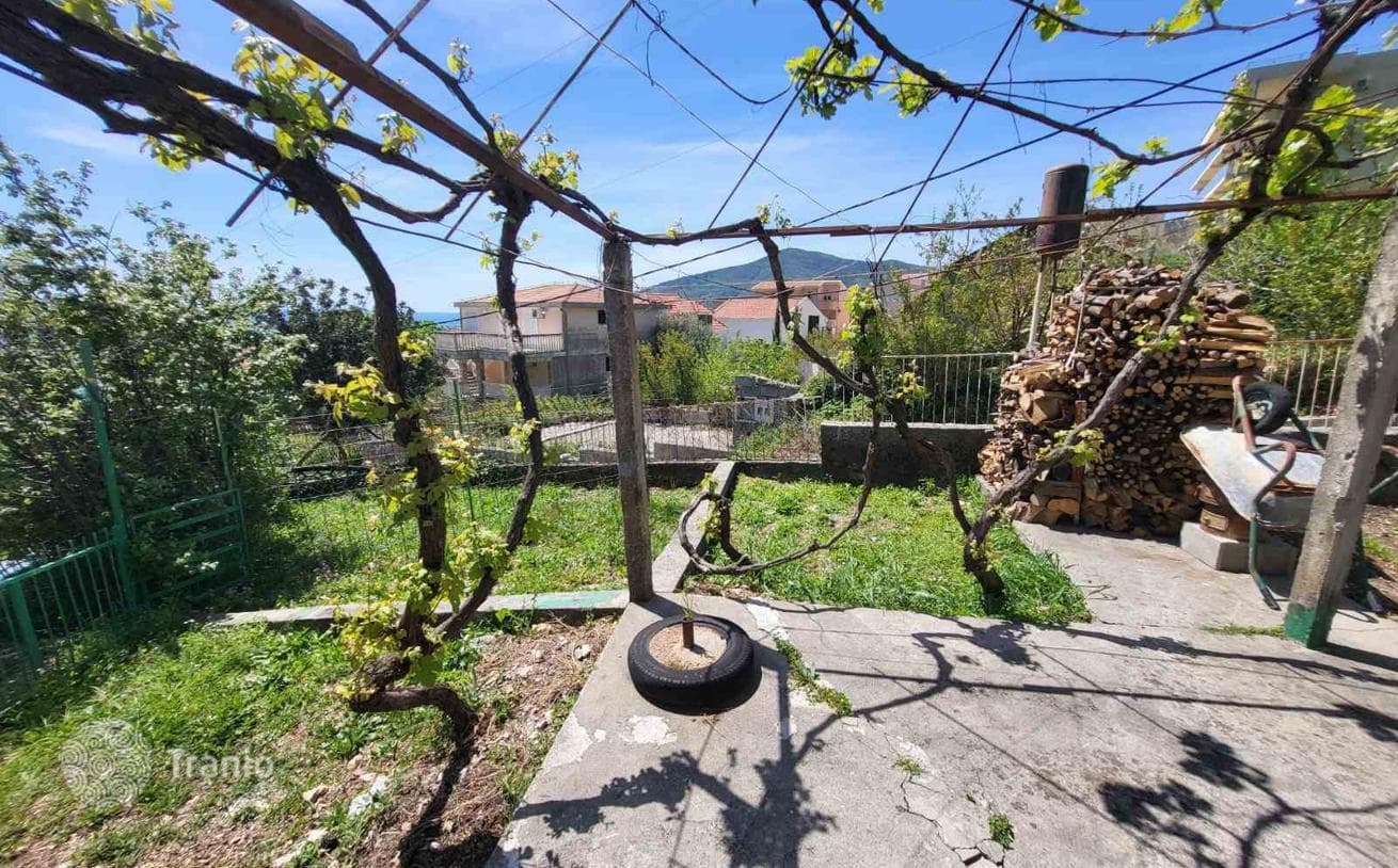 2-Bedroom House with Sea and City Views in Budva, Montenegro