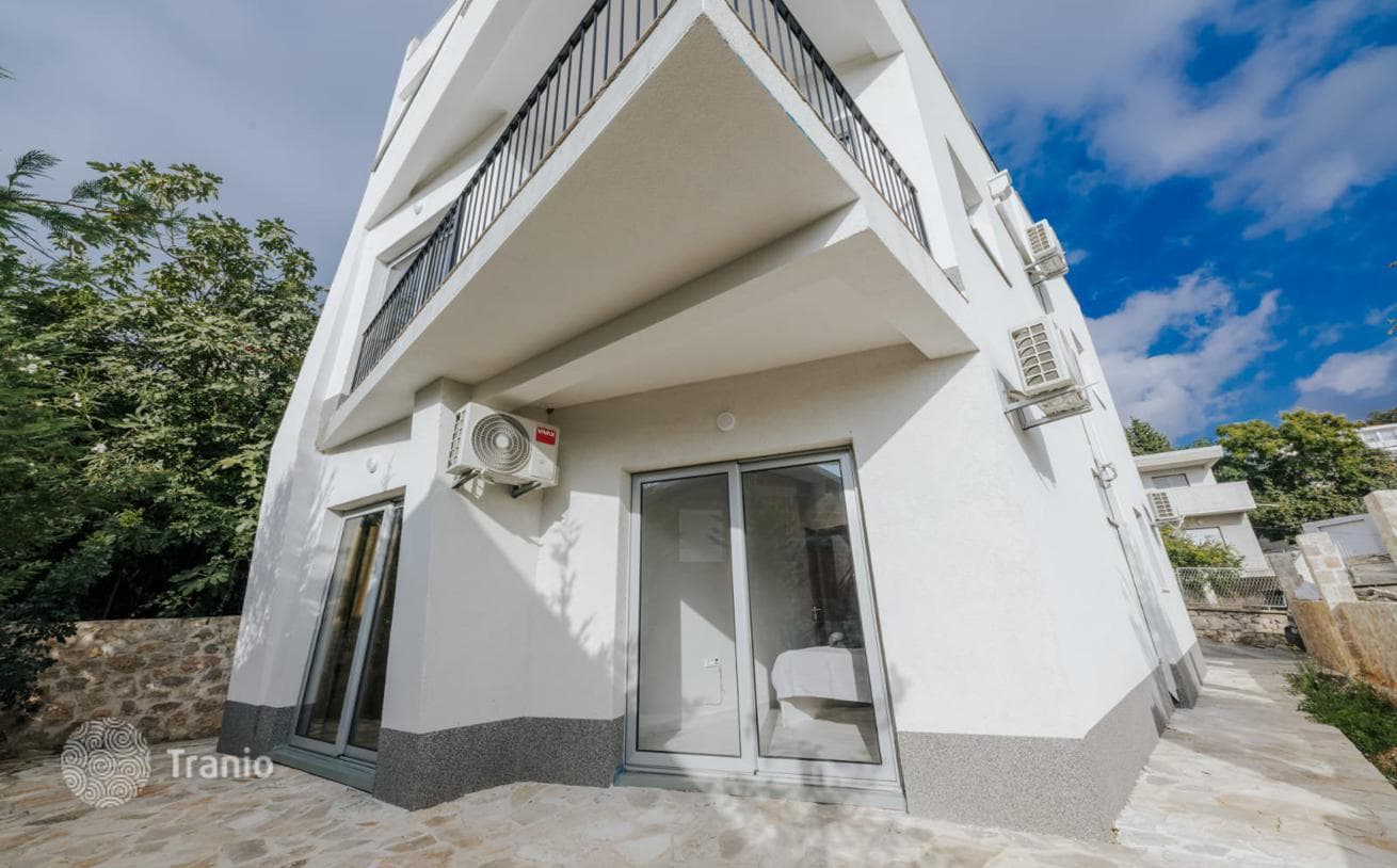 2-Bedroom Villa in Bar, Montenegro, photo 5