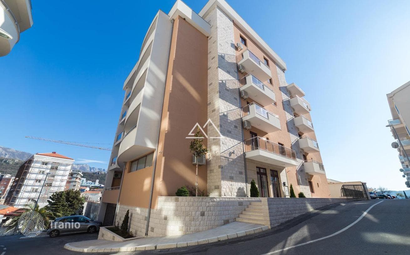 1-Bedroom Apartment with Shared Pool in Becici, Budva