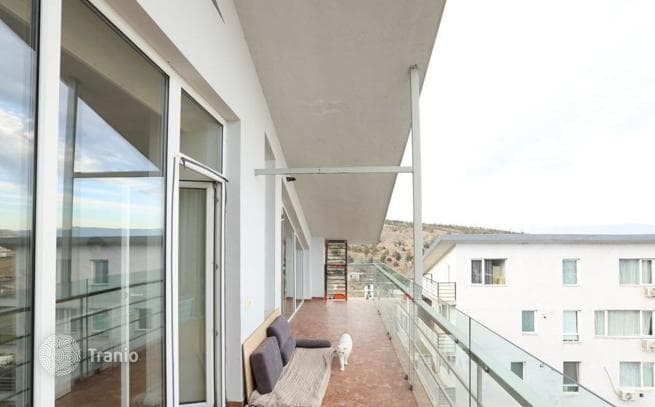 2-Bedroom Apartment in Tbilisi, photo 3