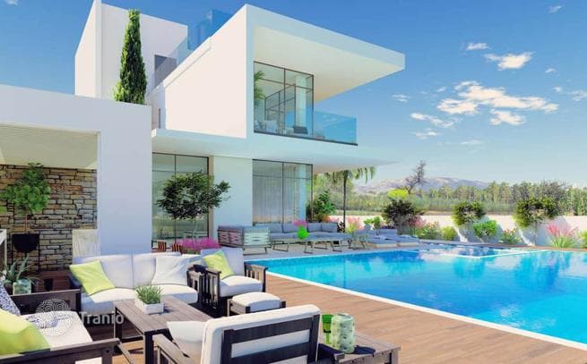 4-Bedroom Villa in Polis, Cyprus