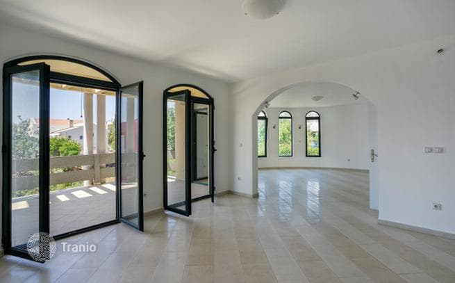3-Bedroom Villa with Terraces and Sea Views in Utjeha, Montenegro, photo 3