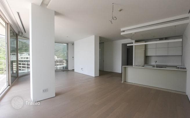 2-Bedroom Luxury Apartment with Sea and City Views in Budva, photo 5