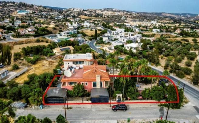 3-Bedroom Villa with 7,256 m² Plot in Agios Tichon, Limassol