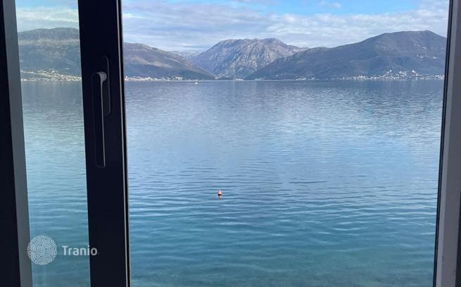3-Bedroom Villa with Sea View in Krasici, Herceg Novi, photo 5