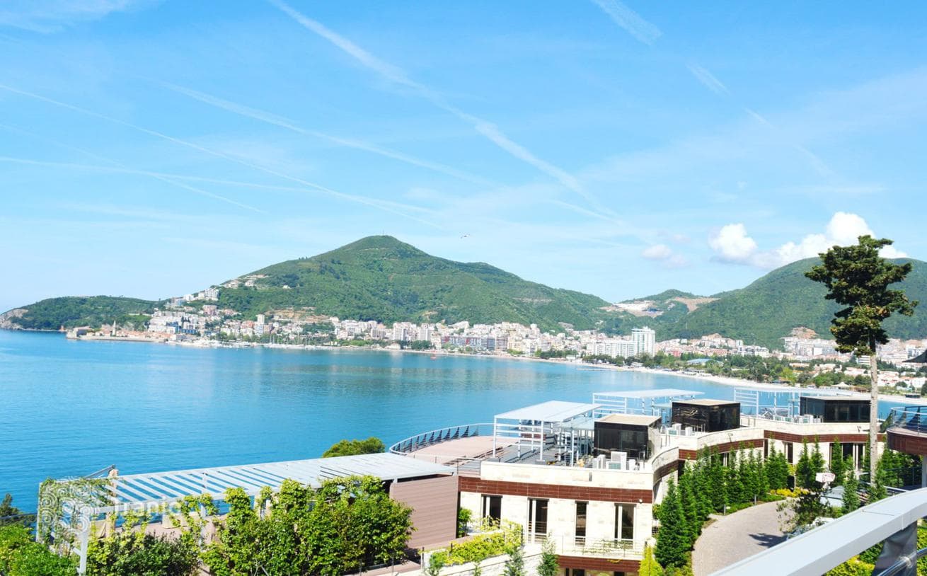 2-Bedroom Apartment with Adriatic Sea View in Becici, Budva, photo 4