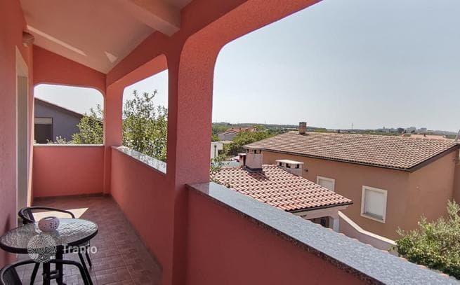 2-Bedroom House with Private Pool in Pula, photo 3