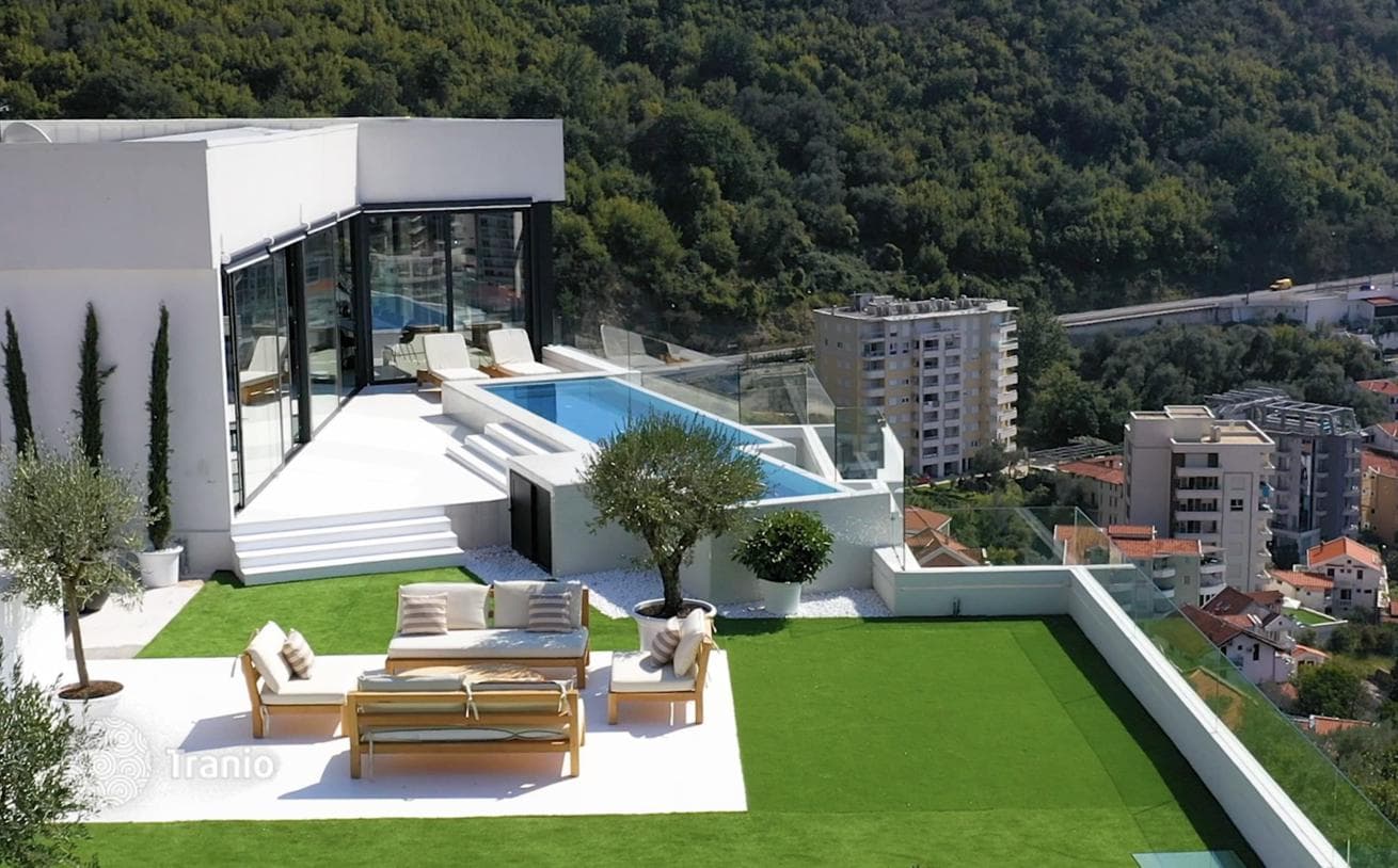 4-Bedroom Apartment in Budva, Montenegro, photo 2