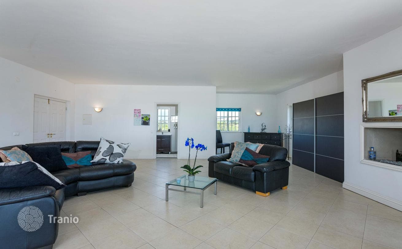 3-Bedroom Villa in Boliqueime, Algarve, photo 2