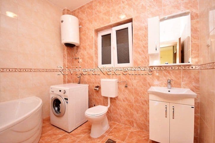 Квартира в Херцег-Нови, Черногория, 65 м², фото 5