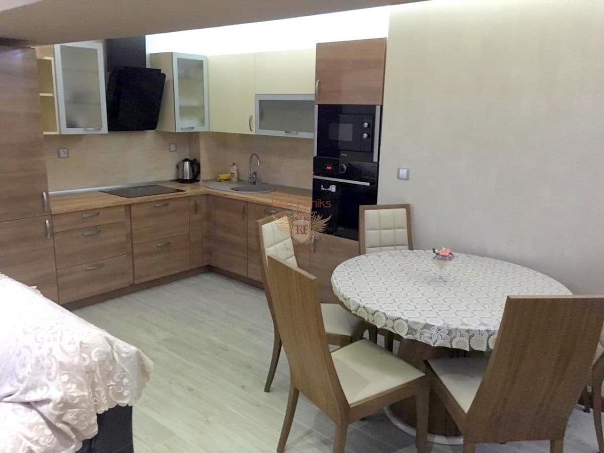 Квартира в Херцег-Нови, Черногория, 112 м², фото 4