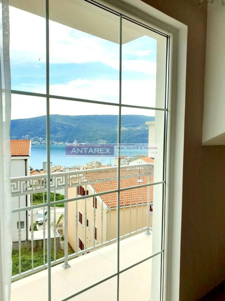 Апартаменты в Херцег-Нови, Черногория, 41 м², фото 3