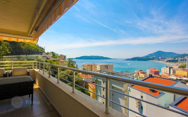 2-Bedroom Apartment with Sea View in Rafailovici, Budva