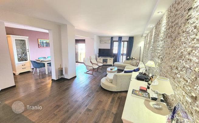 2-Bedroom Apartment with Sea View in Budva, photo 4