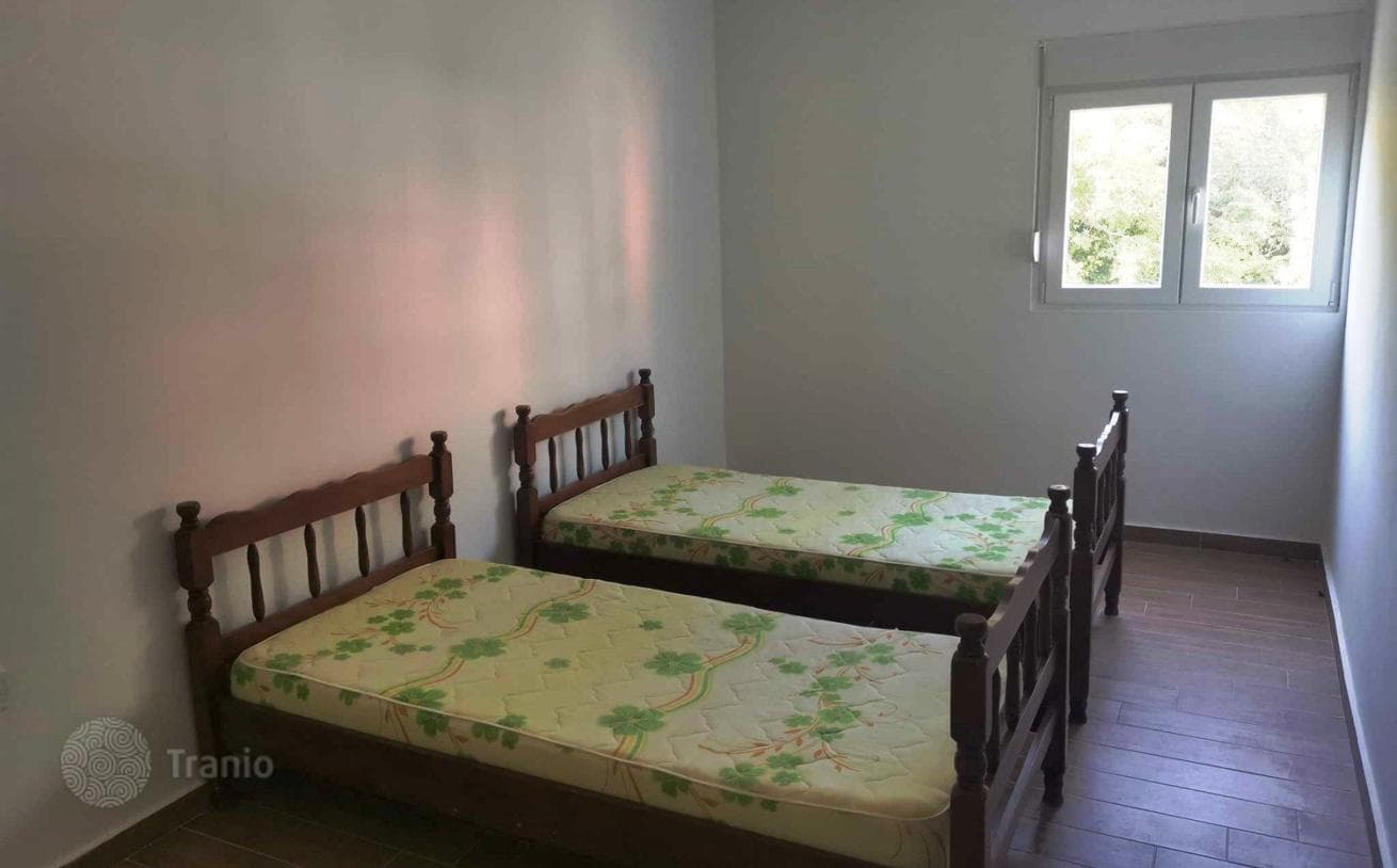 1-Bedroom Apartment with Terrace in Budva, 700 m from the Sea, photo 5