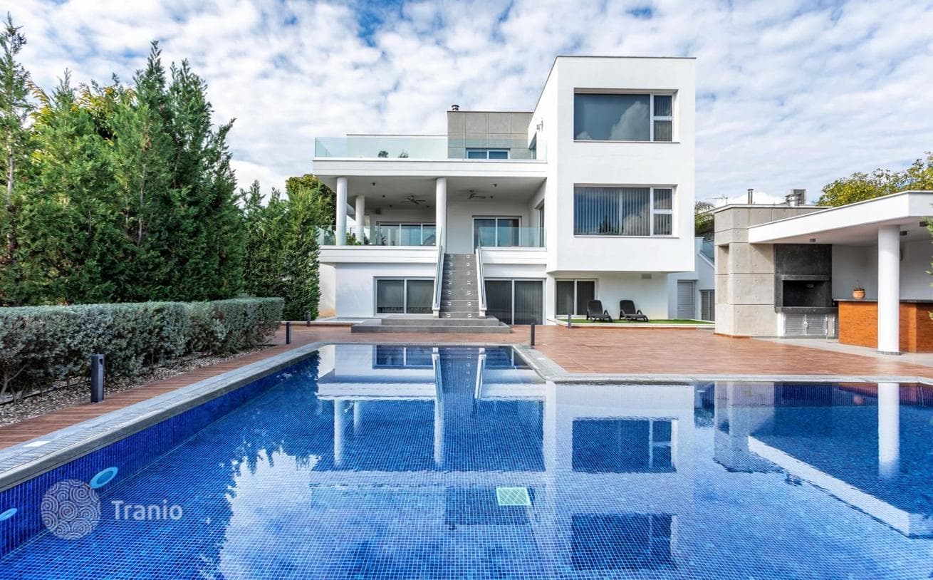 5-Bedroom Villa in Limassol, Cyprus