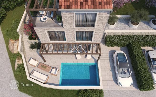 3-Bedroom Villa with Private Pool in Bijela, Budva