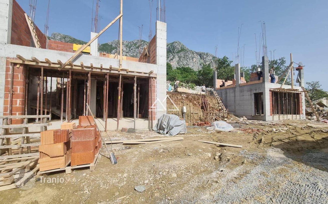 3-Bedroom Villa with Private Pool in Bijela, Budva, photo 3