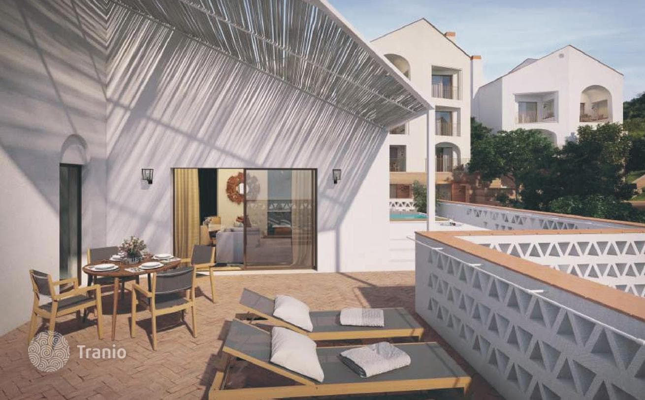 Buy-to-Let 1-Bedroom Apartment in Algarve, Portugal, photo 2