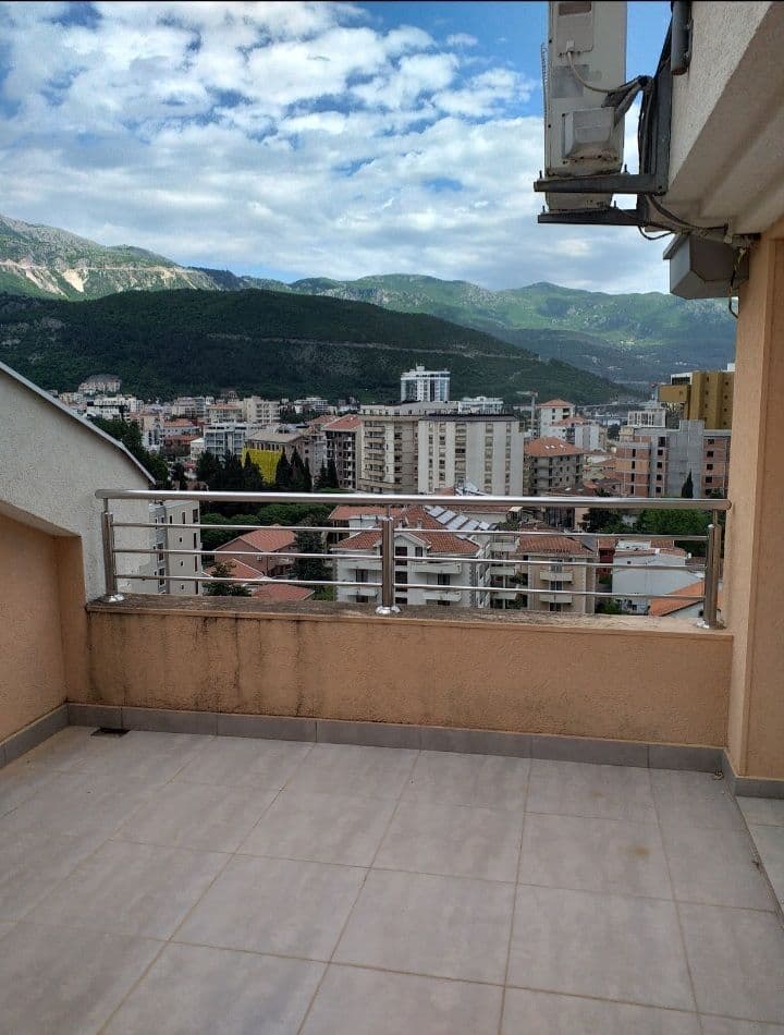 Квартира в Будве, Черногория, 95 м², фото 2