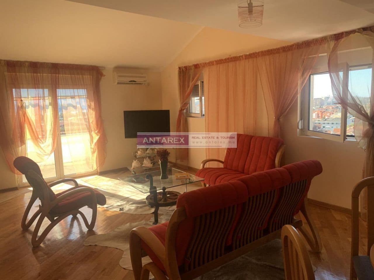 Апартаменты в Будве, Черногория, 107 м², фото 2