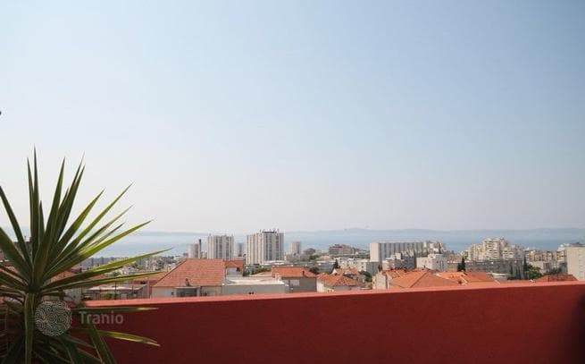 2-Bedroom Apartment in Split, Croatia, photo 3