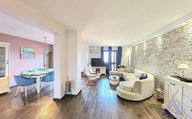 2-Bedroom Apartment with Sea View in Budva, photo 3