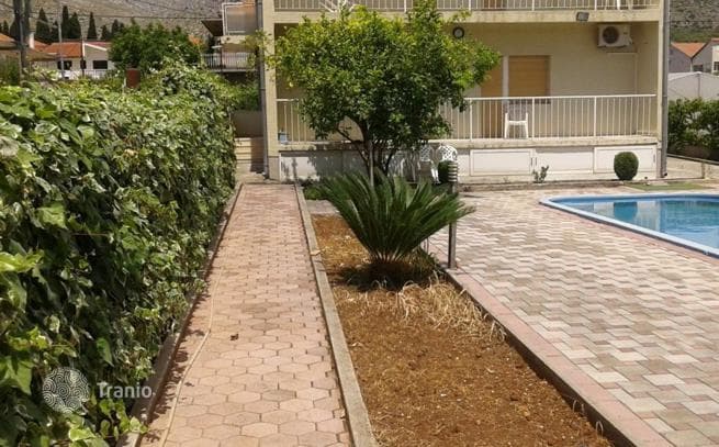 House with 2 Heated Pools and Sea View in Trogir, photo 5