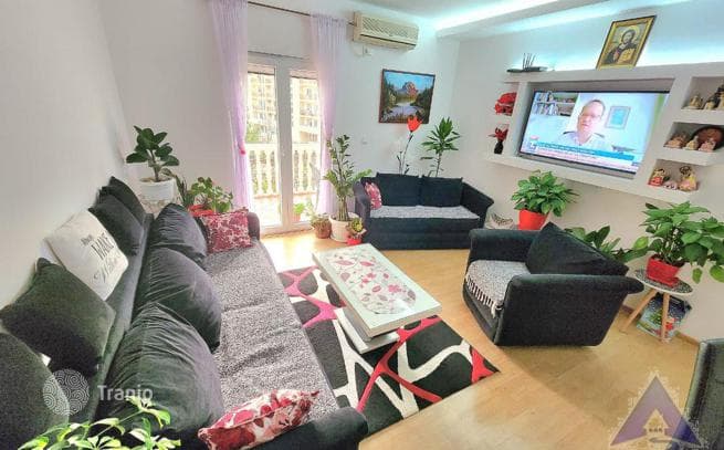 2-Bedroom Apartment in Budva, photo 2