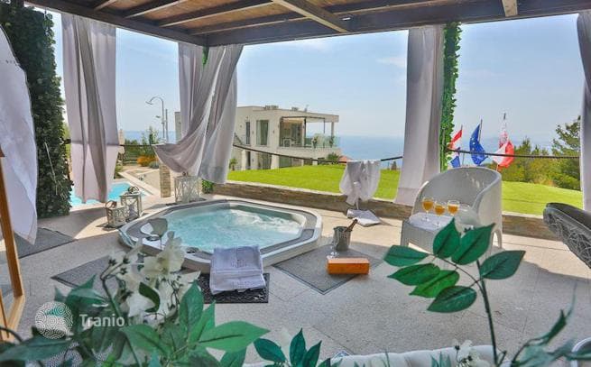 7-Bedroom Villa with 436 m² in Split, Croatia, photo 3