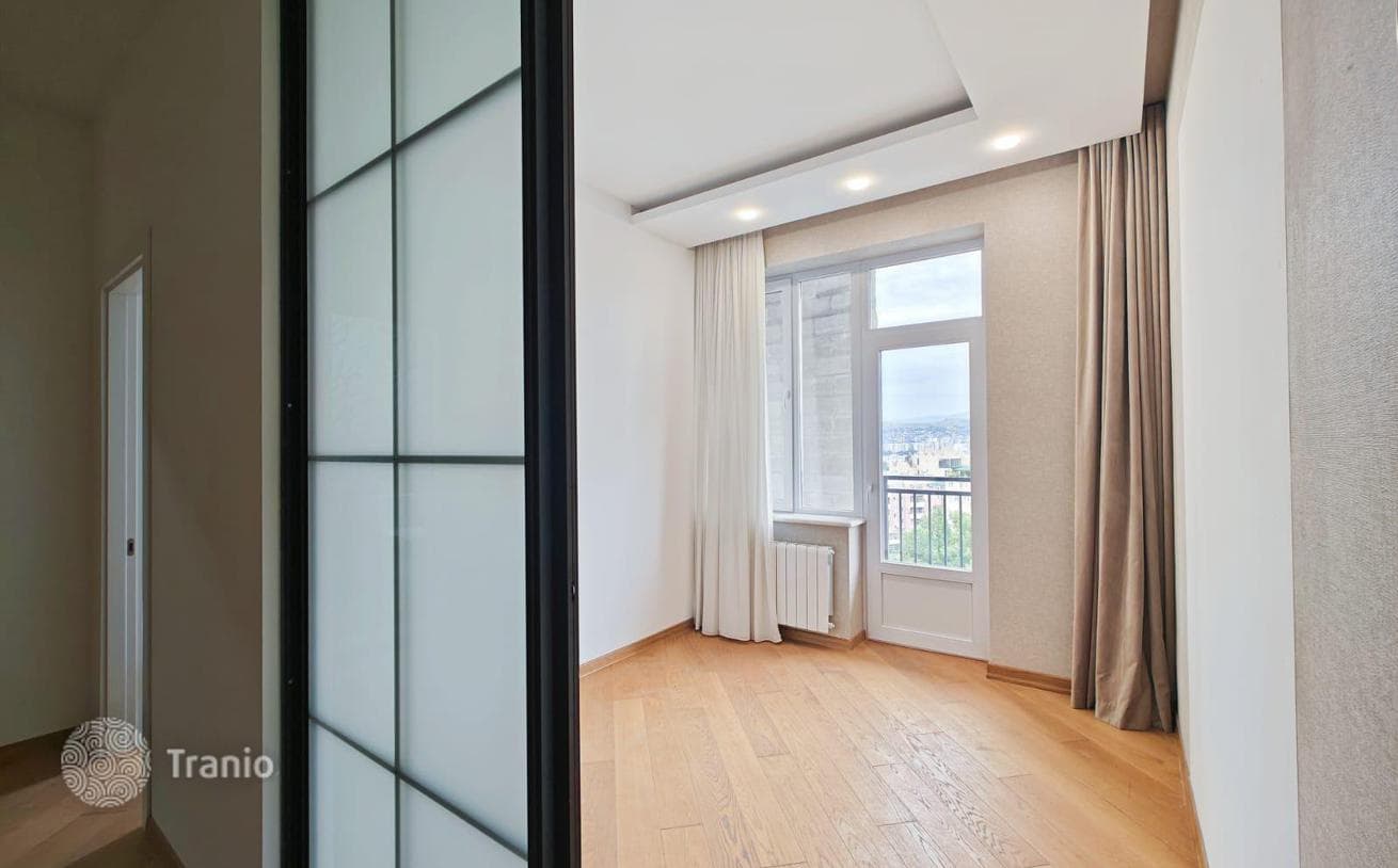 1-Bedroom Apartment in Saburtalo, Tbilisi, photo 5