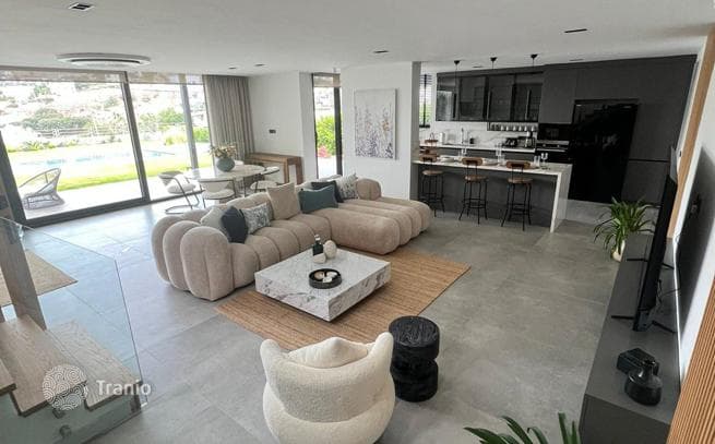 5-Bedroom Two-Story Villa with Sea View and Private Pool in Bodrum, photo 4