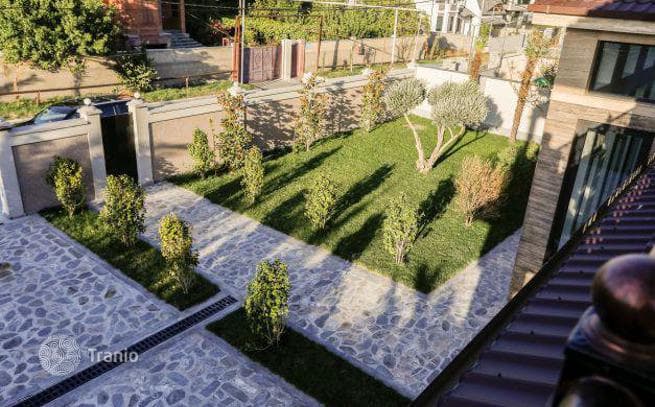 6-Bedroom House 725 m² in Didi Digomi, Tbilisi, photo 3