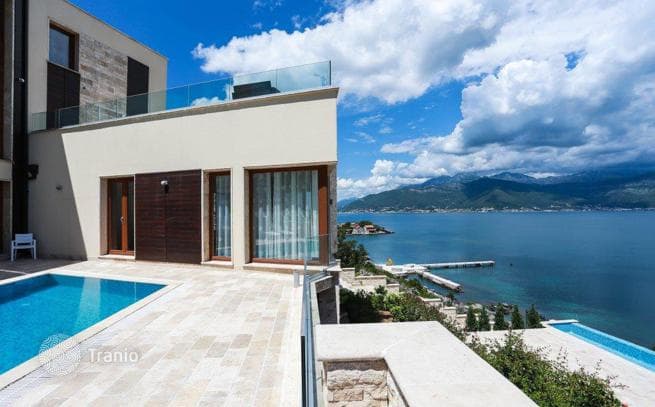 4-Bedroom Beachfront Villa with Private Pool and Beach in Radovici, Herceg Novi, photo 5