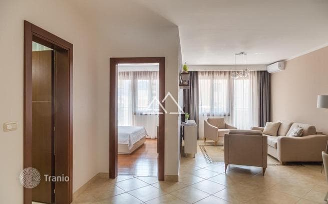 1-Bedroom Apartment with Shared Pool in Becici, Budva, photo 4