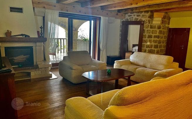 2- and 3-Bedroom Furnished Apartments with Sea View in Perazica Do, Budva, photo 3