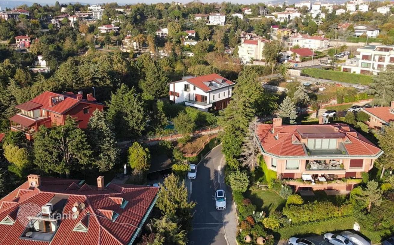 4-Bedroom Villa in Beykoz, Istanbul