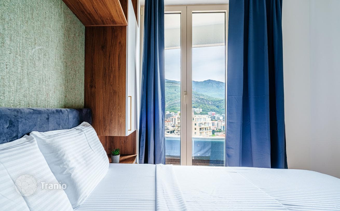 1-Bedroom Apartment with Sea View in Becici, Budva, photo 3